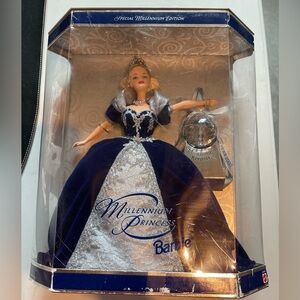 Millennium 2000 Barbie millennium, princess, special edition